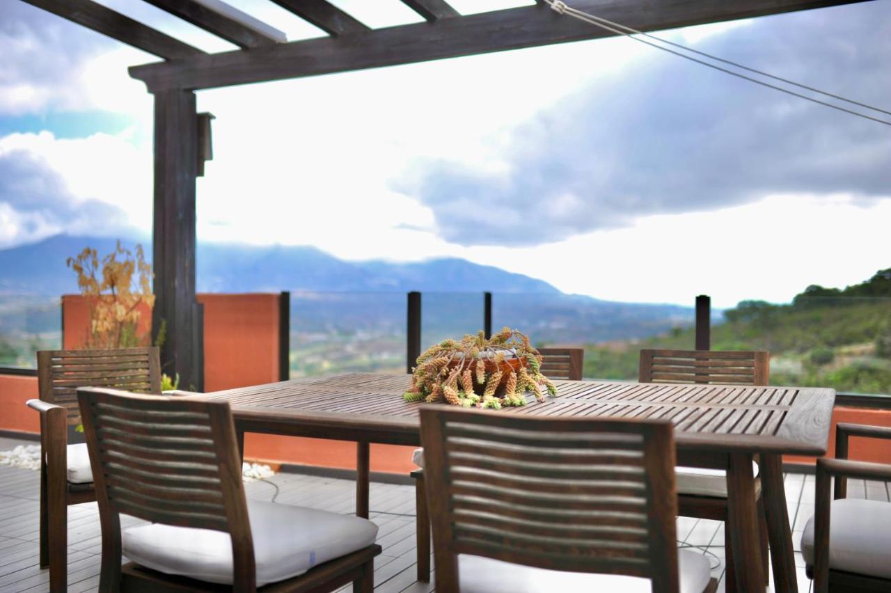 Bright Apartment In The Hills Of Elviria Малага Екстер'єр фото