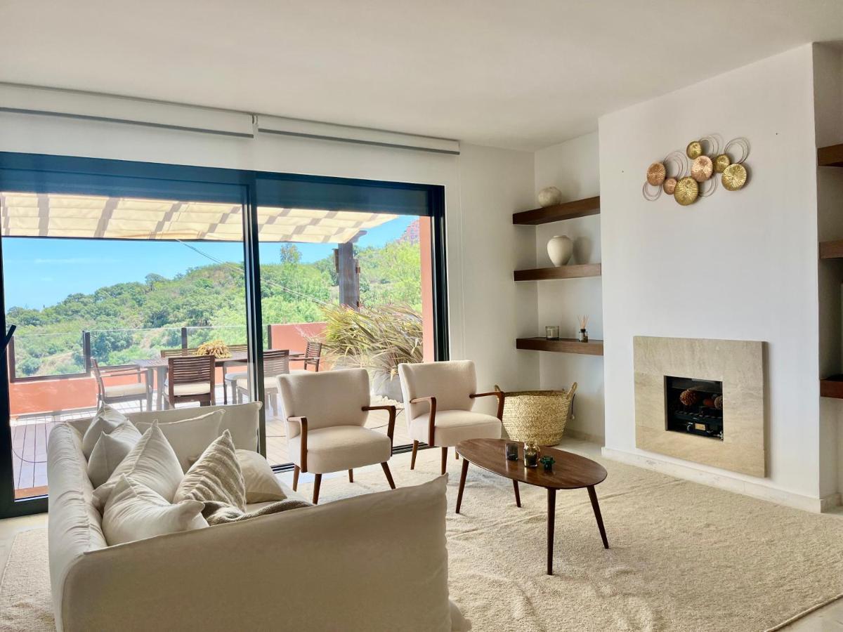 Bright Apartment In The Hills Of Elviria Малага Екстер'єр фото